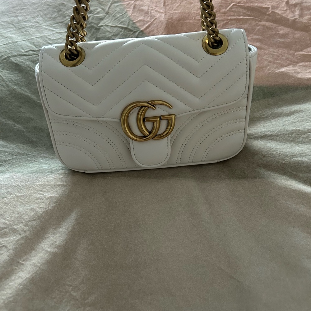Gucci GG Marmont Shoulder Bag